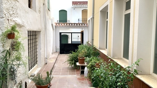 Image No.6-5 Bed Townhouse for sale