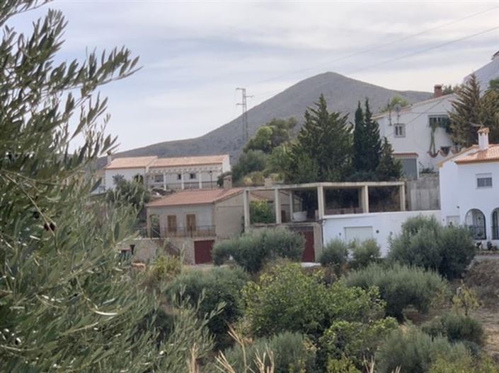 Image No.9-4 Bed Country House for sale