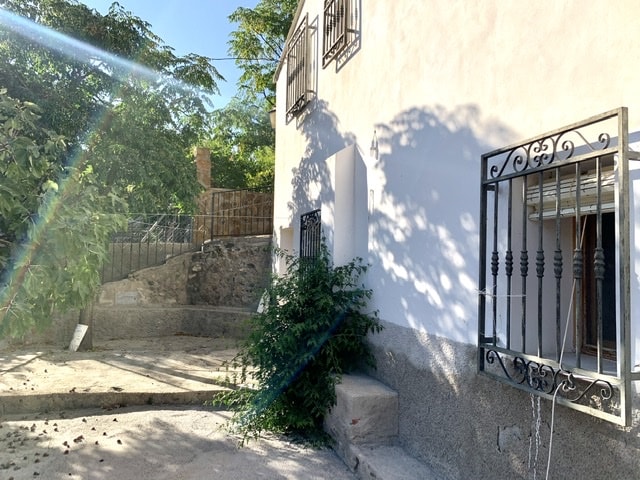 Image No.8-4 Bed Country House for sale