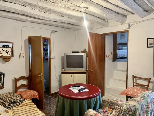 Image No.11-4 Bed Country House for sale