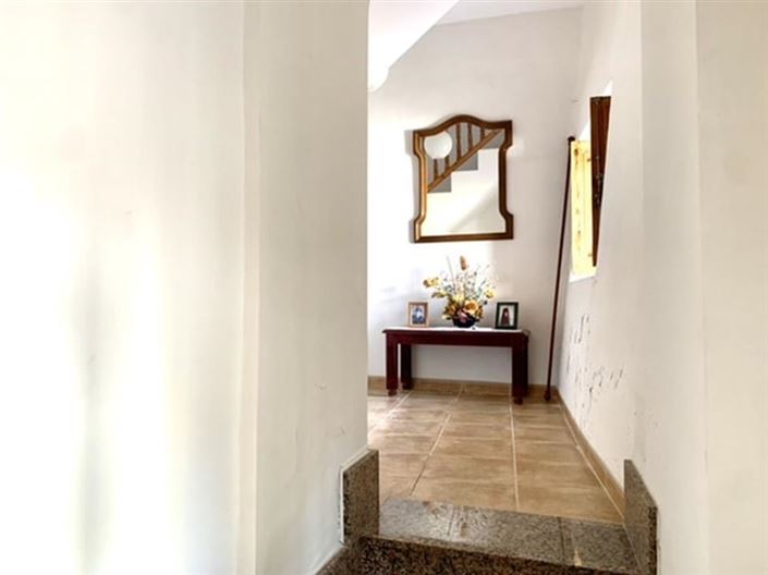 Image No.25-4 Bed Townhouse for sale