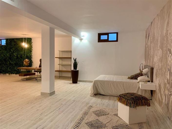 Image No.10-3 Bed Villa for sale