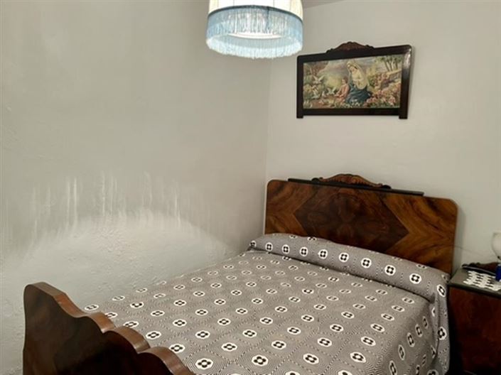 Image No.15-5 Bed Townhouse for sale