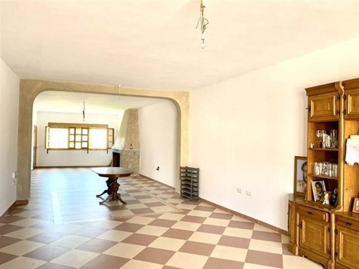 Image No.18-5 Bed Villa for sale