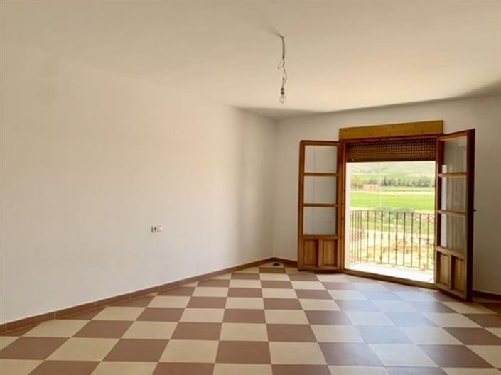 Image No.38-5 Bed Villa for sale