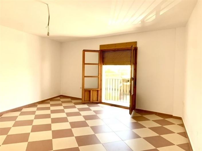 Image No.45-5 Bed Villa for sale