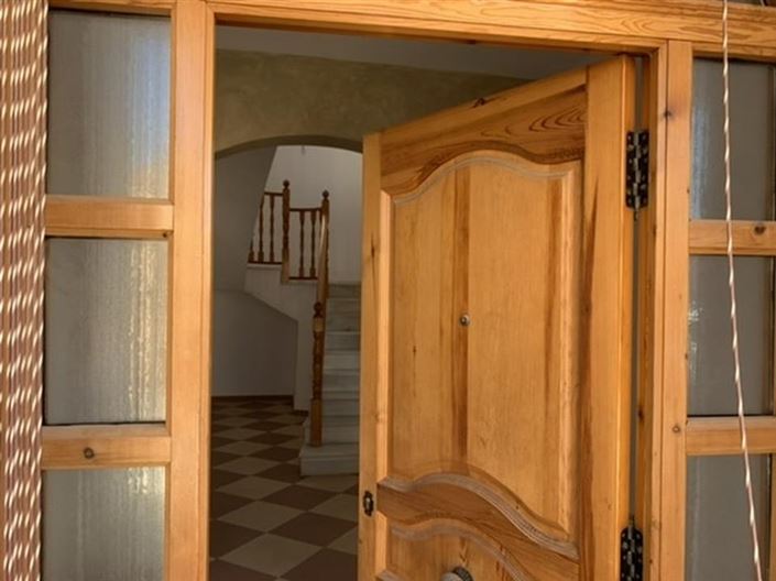 Image No.10-5 Bed Villa for sale