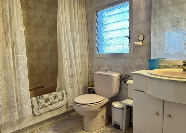 Image No.10-3 Bed Townhouse for sale