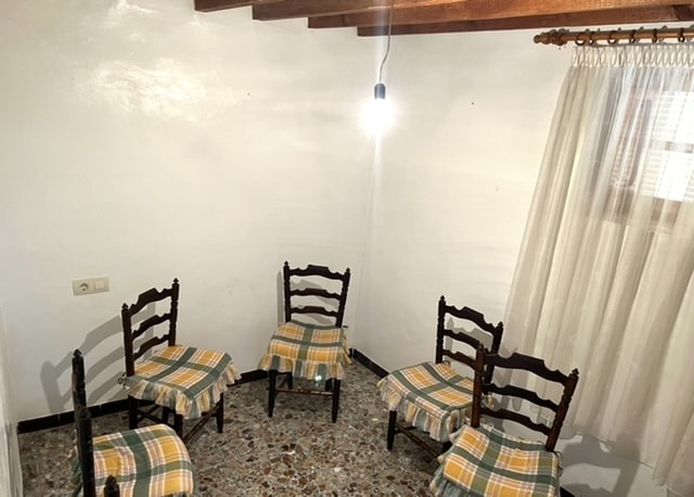 Image No.12-3 Bed Townhouse for sale