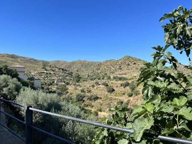 Image No.6-3 Bed Townhouse for sale