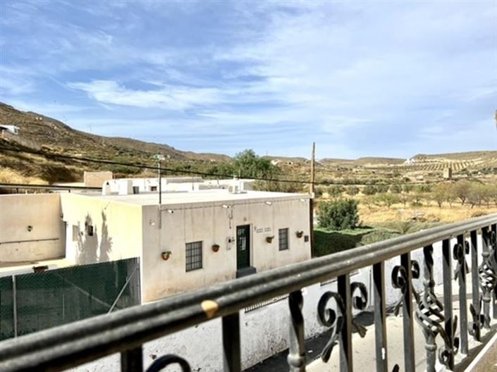 Image No.20-3 Bed Duplex for sale