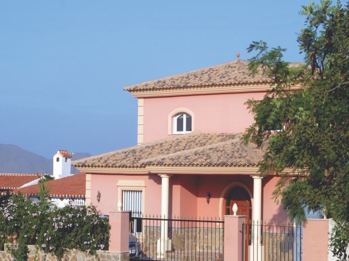 Image No.2-4 Bed Land for sale