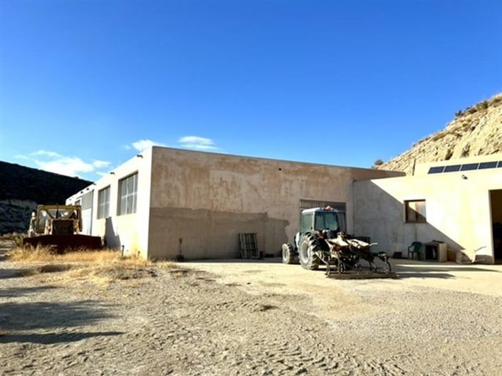 Image No.27-6 Bed Country House for sale