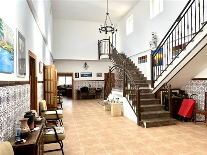 Image No.10-6 Bed Country House for sale