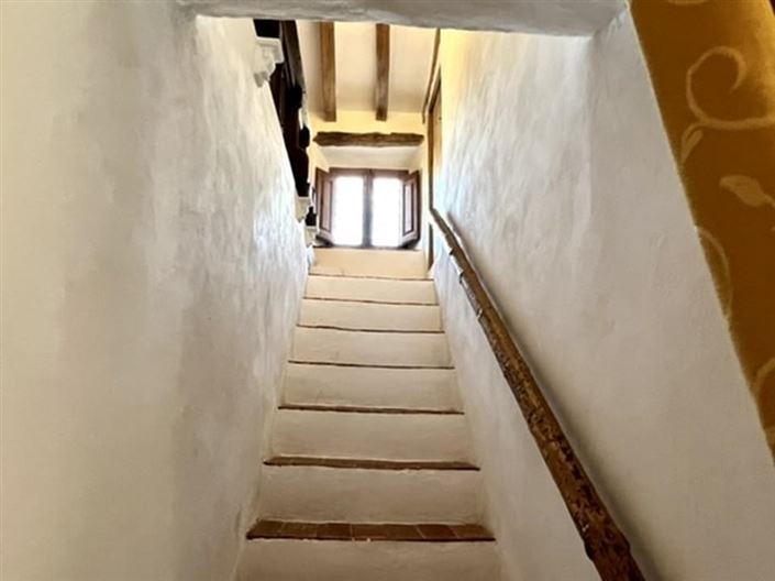 Image No.51-7 Bed Country House for sale