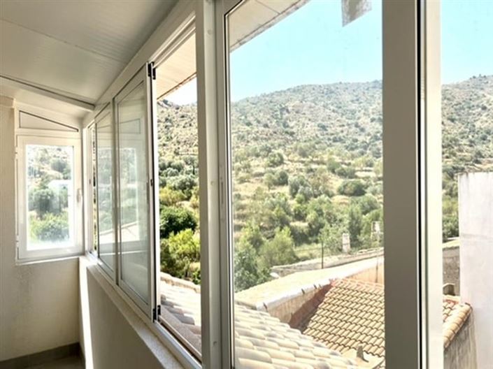 Image No.17-2 Bed Townhouse for sale