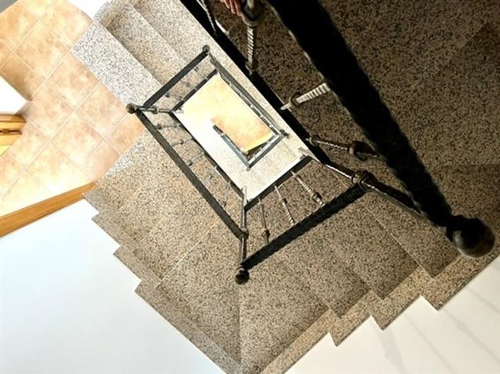 Image No.20-2 Bed Townhouse for sale