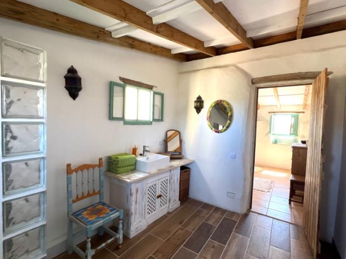 Image No.42-5 Bed Cortijo for sale