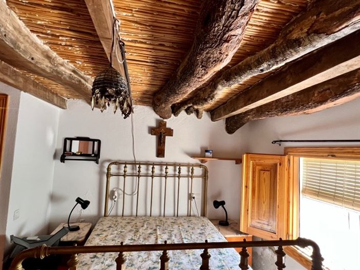 Image No.21-5 Bed Townhouse for sale