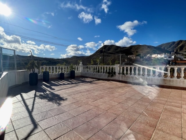 Image No.1-5 Bed Villa for sale