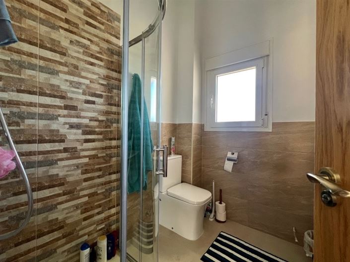 Image No.30-4 Bed Country House for sale