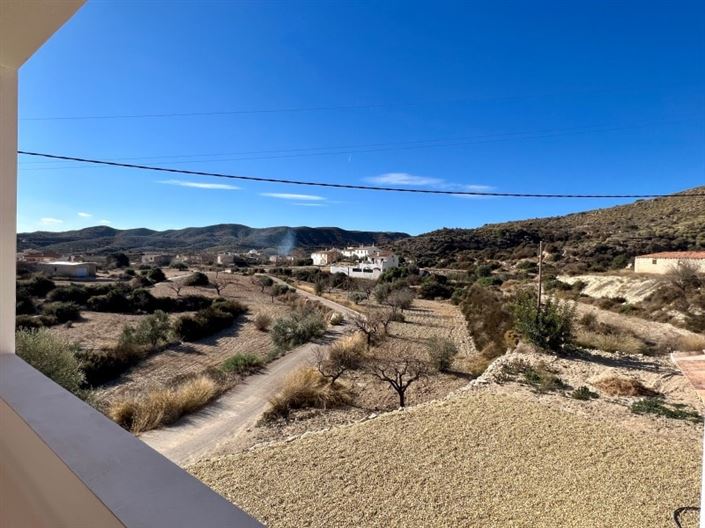 Image No.33-4 Bed Country House for sale