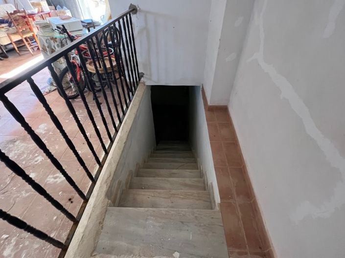 Image No.18-1 Bed Townhouse for sale