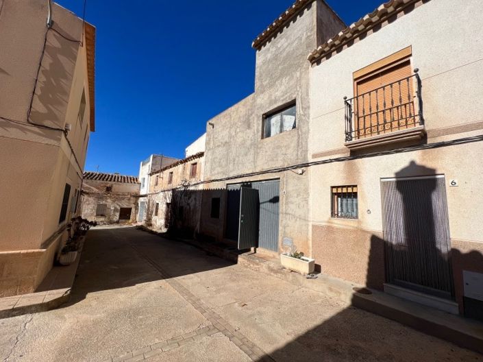 Image No.4-1 Bed Townhouse for sale