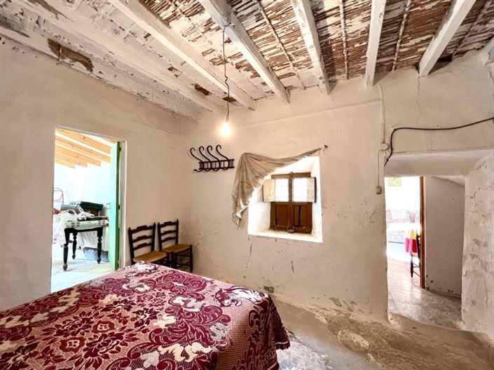 Image No.19-3 Bed Townhouse for sale