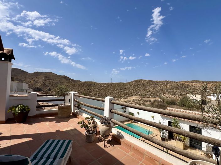 Image No.30-5 Bed Townhouse for sale