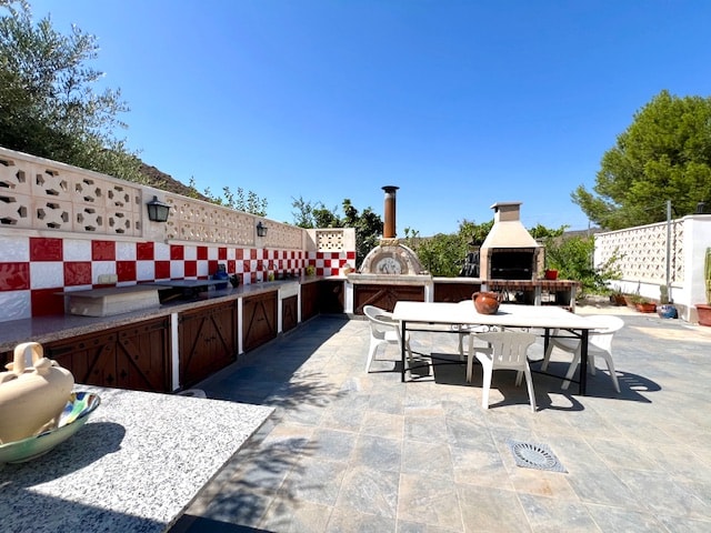 Image No.13-6 Bed House for sale