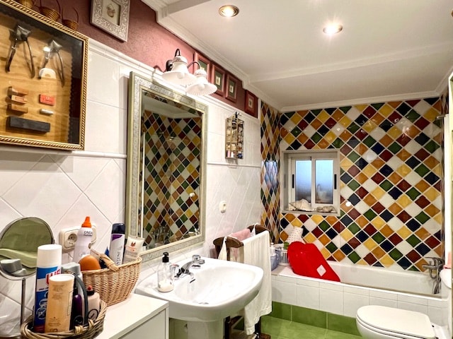 Image No.24-6 Bed House for sale