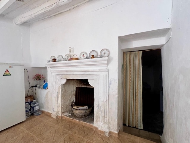 Image No.11-6 Bed Country House for sale