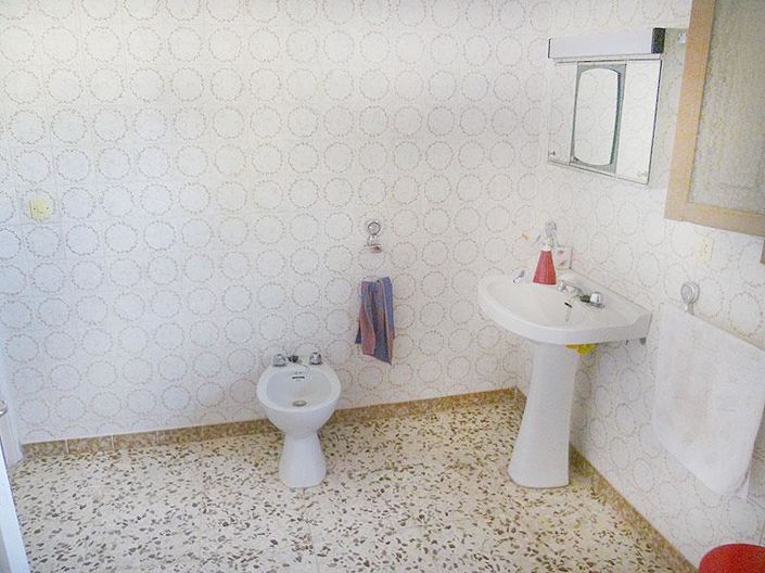 Image No.11-5 Bed Country House for sale