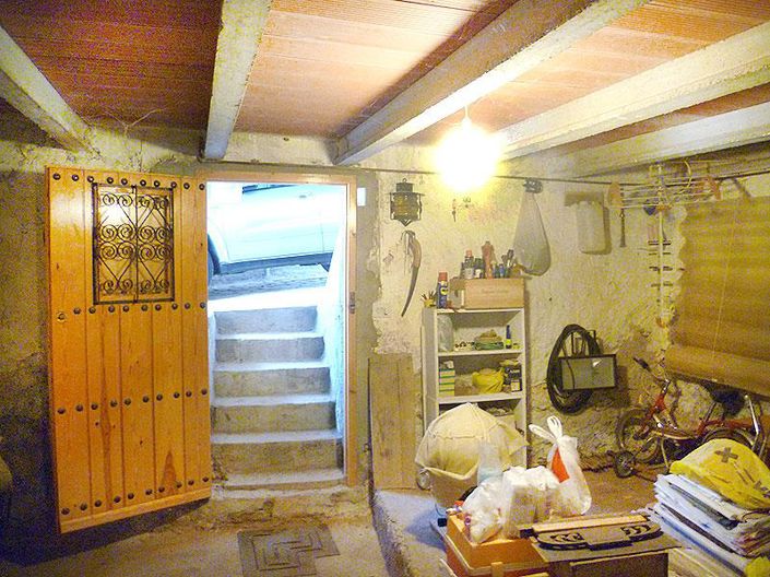 Image No.29-5 Bed Country House for sale