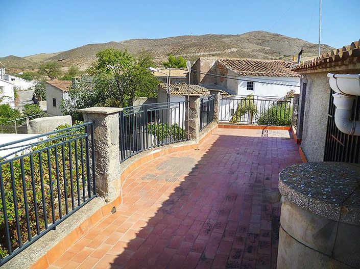 Image No.3-5 Bed Country House for sale