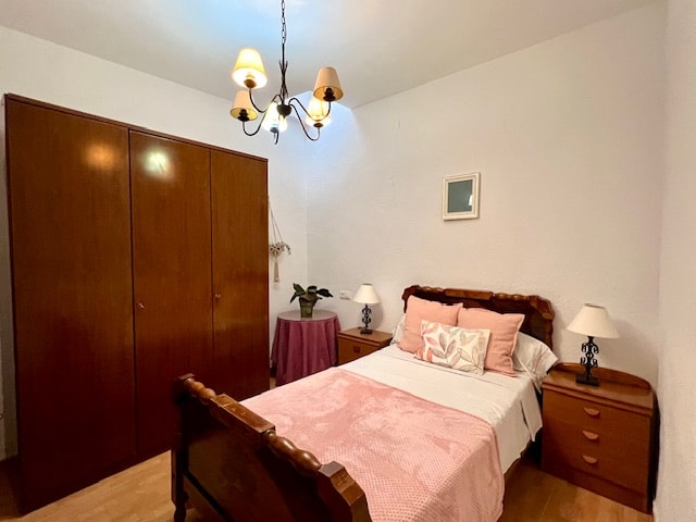 Image No.12-4 Bed Townhouse for sale