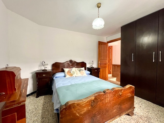 Image No.18-4 Bed Townhouse for sale