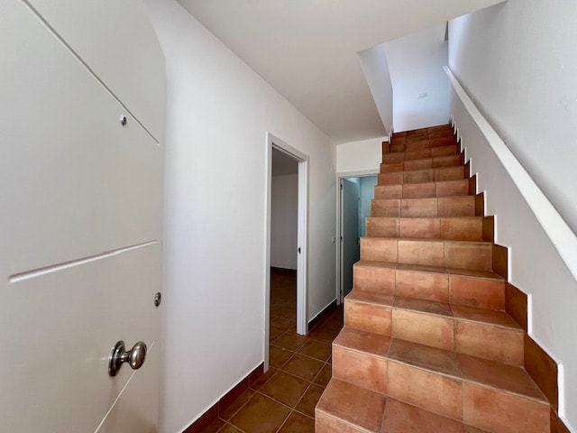 Image No.5-2 Bed Townhouse for sale