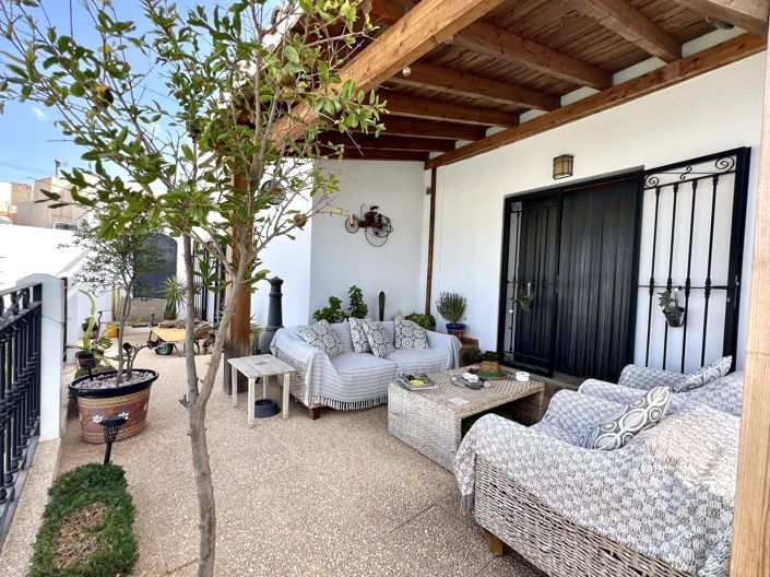 Image No.4-5 Bed Townhouse for sale