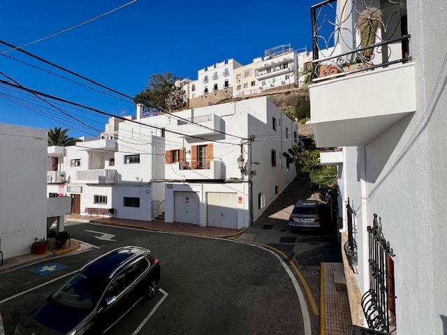 Image No.19-3 Bed Townhouse for sale