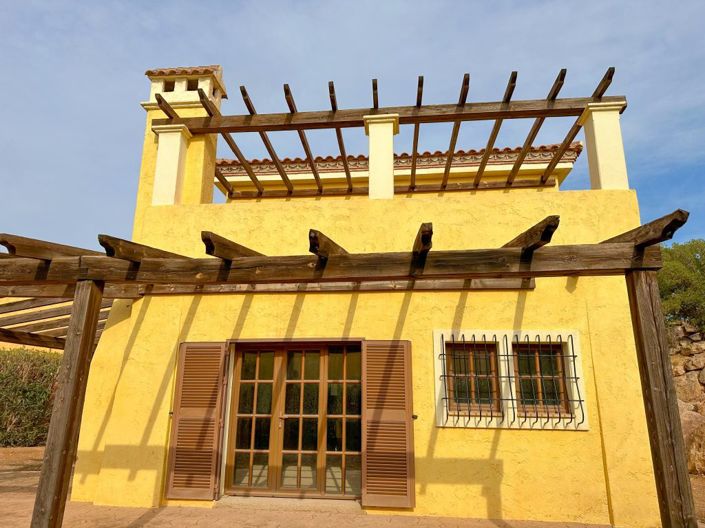 Image No.1-4 Bed Villa for sale