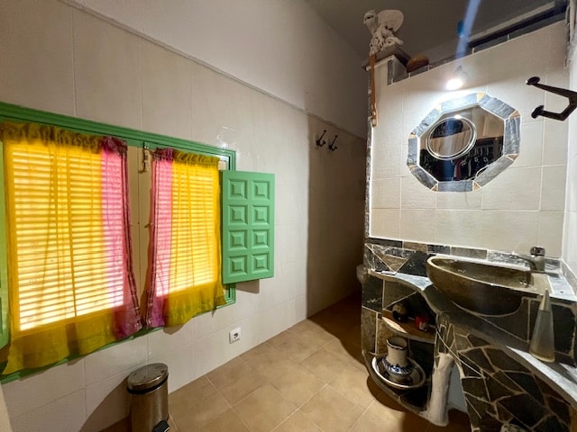 Image No.16-2 Bed Village House for sale