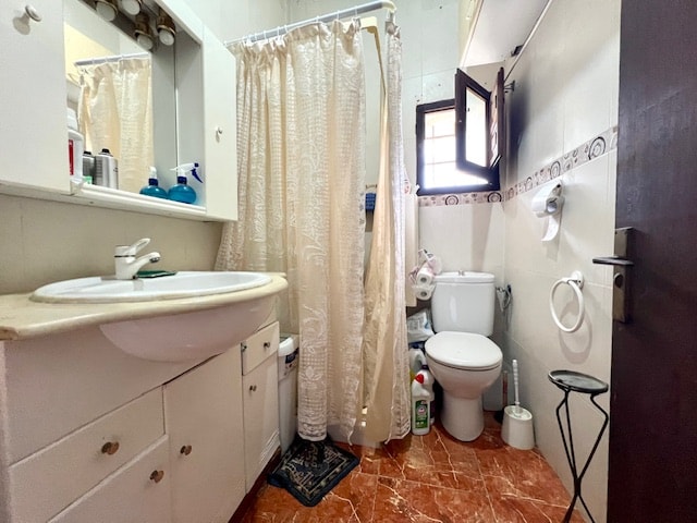 Image No.13-2 Bed Country House for sale