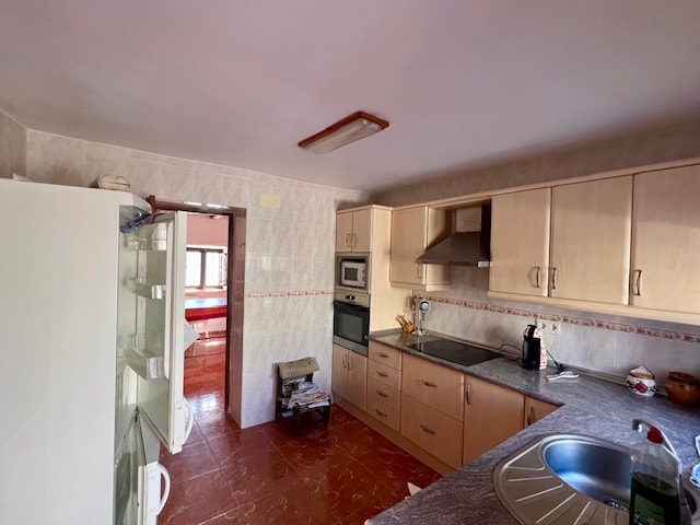 Image No.6-5 Bed Country House for sale