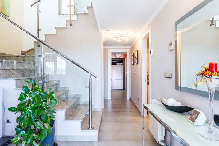 Image No.13-4 Bed Villa for sale