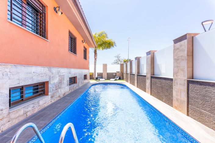 Image No.41-4 Bed Villa for sale