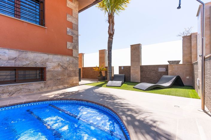 Image No.45-4 Bed Villa for sale