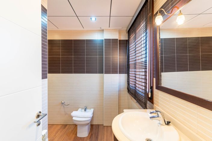 Image No.66-4 Bed Villa for sale