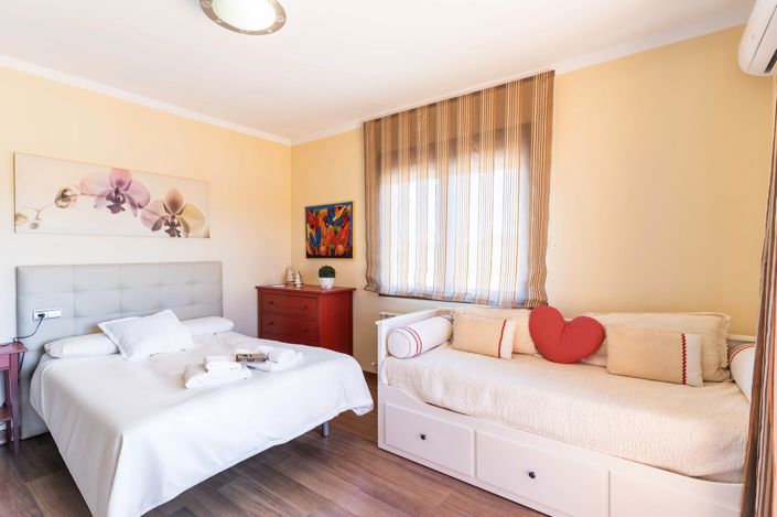 Image No.76-4 Bed Villa for sale